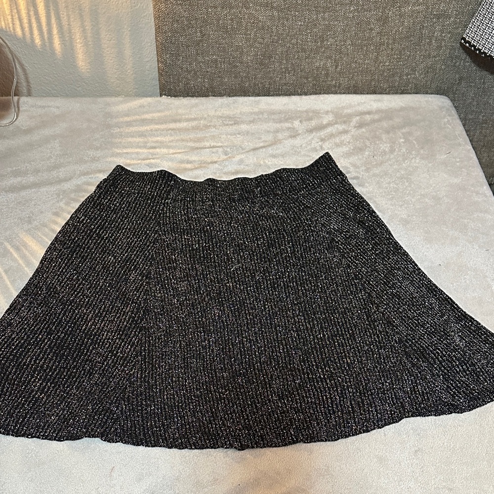 Elegant Black Knit Skirt NWOT